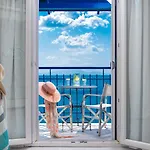 Курортный комплекс Adrina