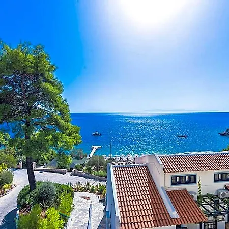 Resort Adrina 4*