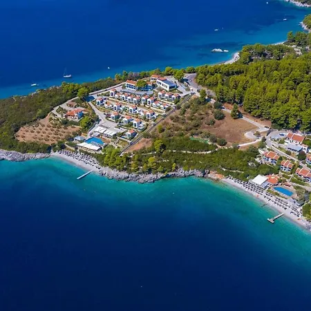 Resort Adrina 4*