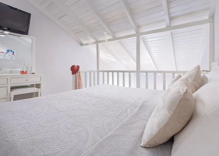 Adrina Panormos (Skopelos)