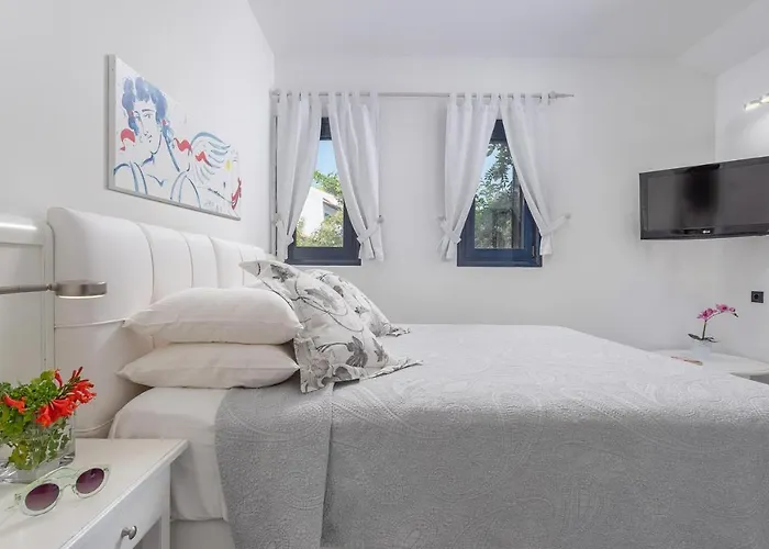 Adrina 4* Panormos (Skopelos)